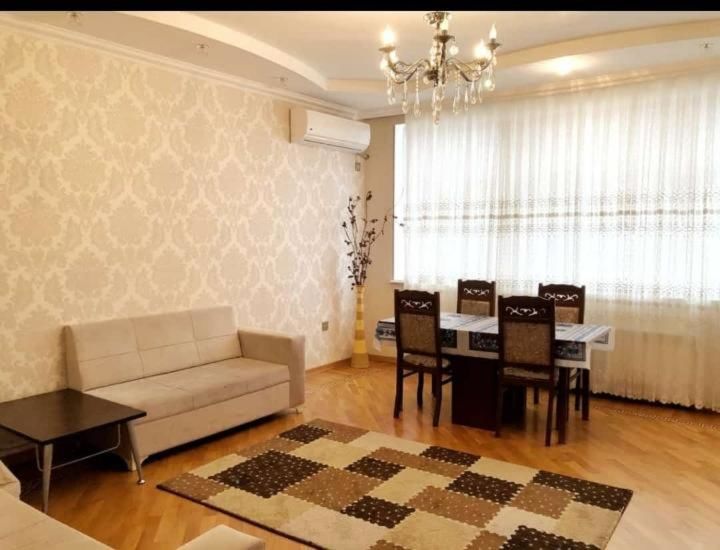 Апартаменты 3-х комнатная квартира в центре города Баку Баку